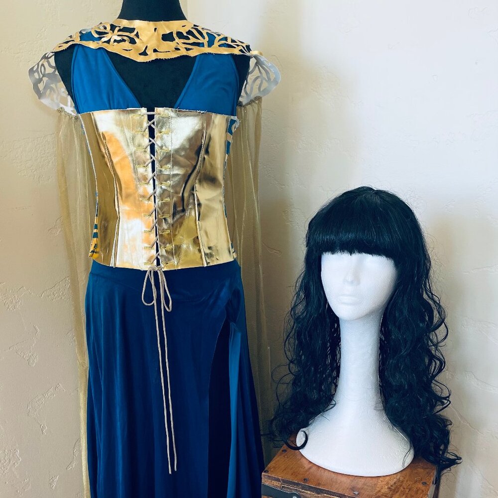 Halloween! 👻🎃 Roman Dress w/2 Wigs!